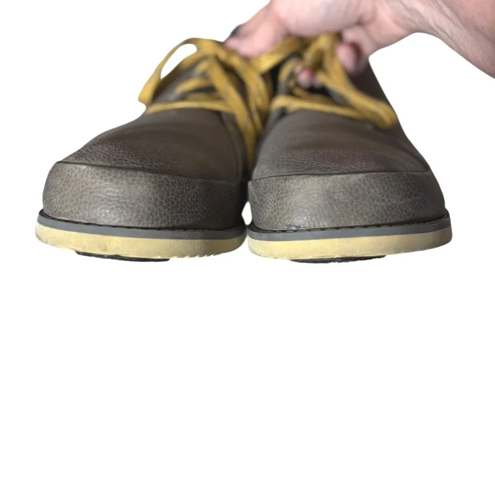 AHNU Harris Chukka Boots Grey/Taupe Vibram Sole sz 11 US‎